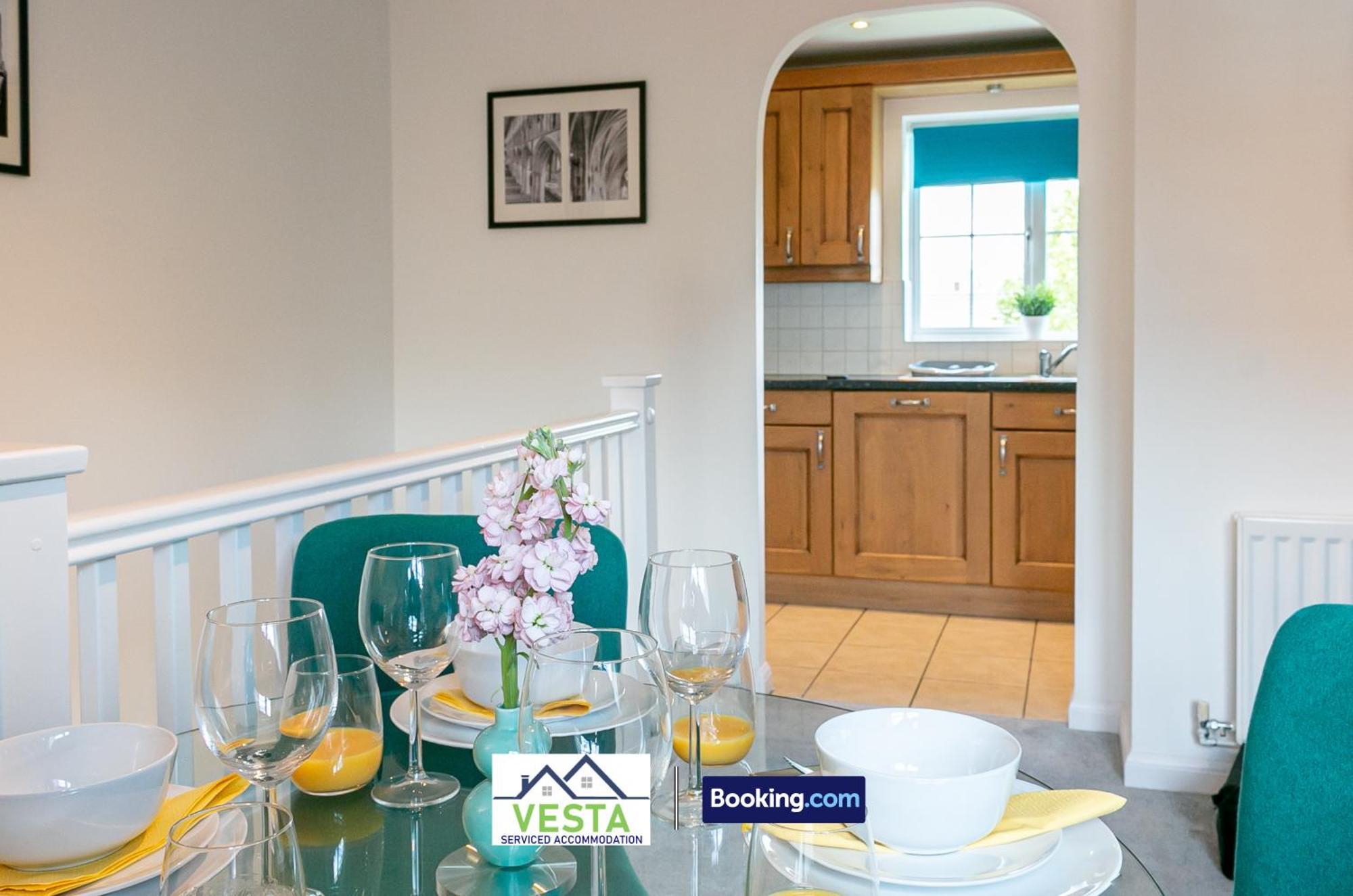 Three Bedroom Apartment By Vesta Serviced Accommodation & Short Lets Hatfield With Free Parking Екстер'єр фото